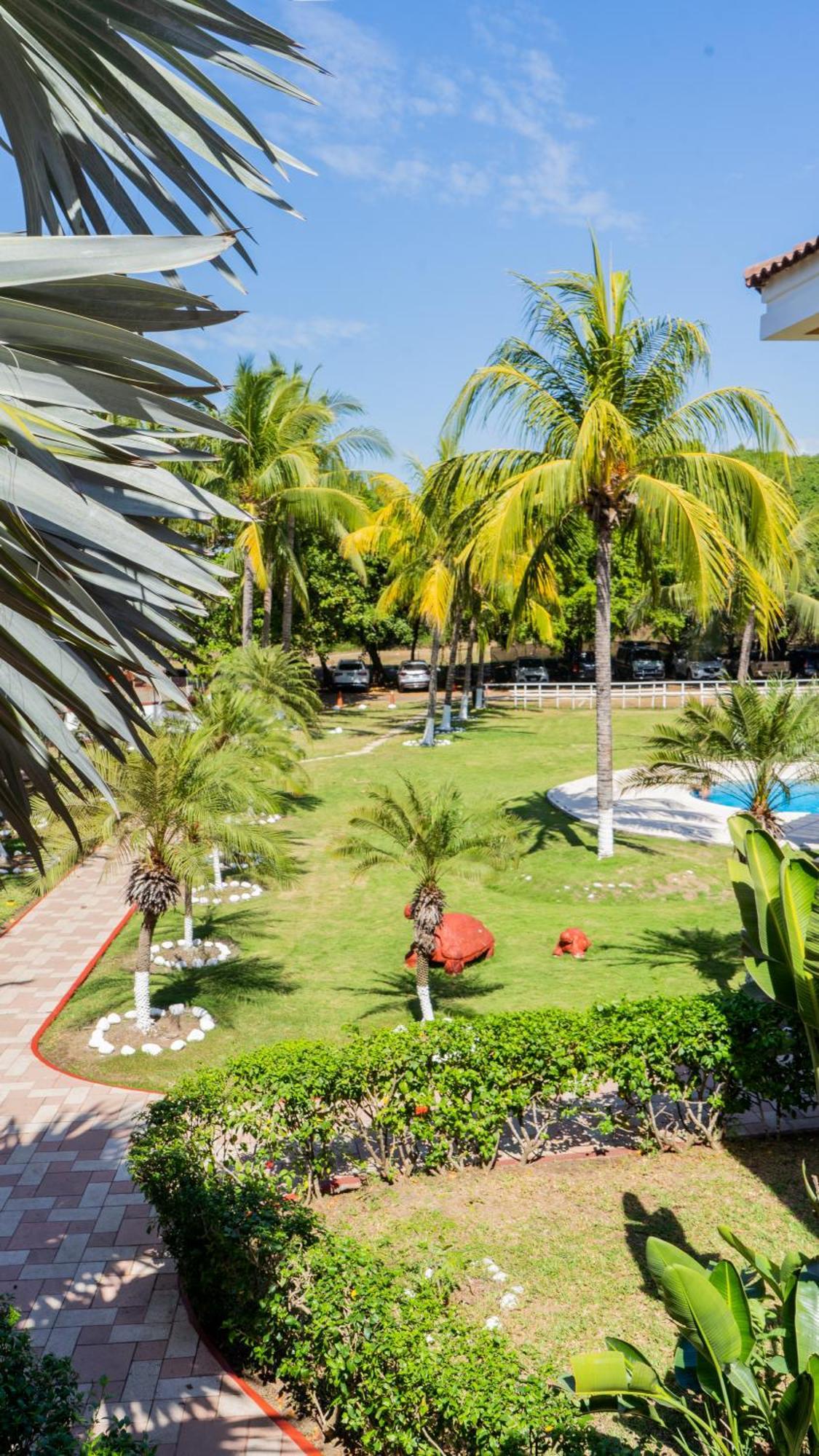 Hotel Cayman Suites 몬테리코 외부 사진