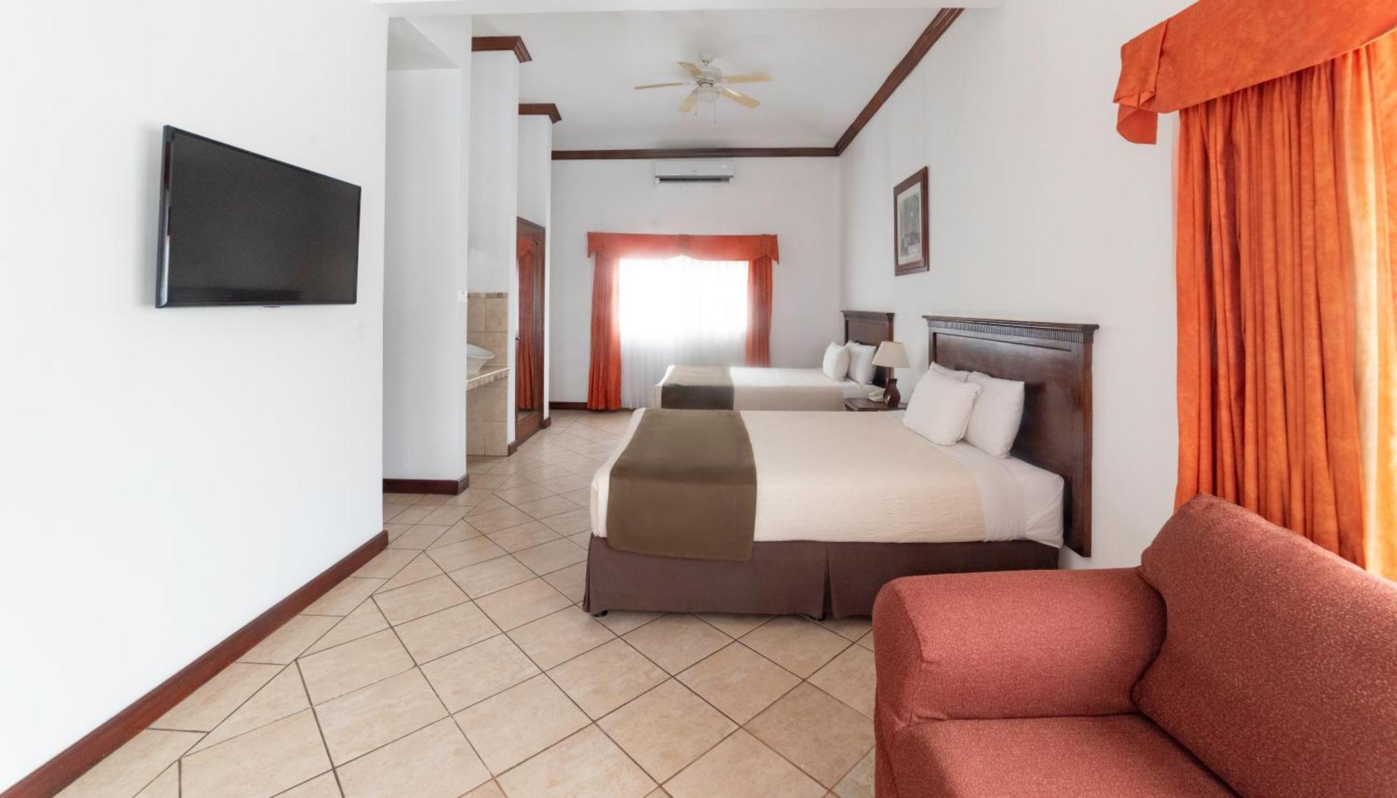 Hotel Cayman Suites 몬테리코 외부 사진