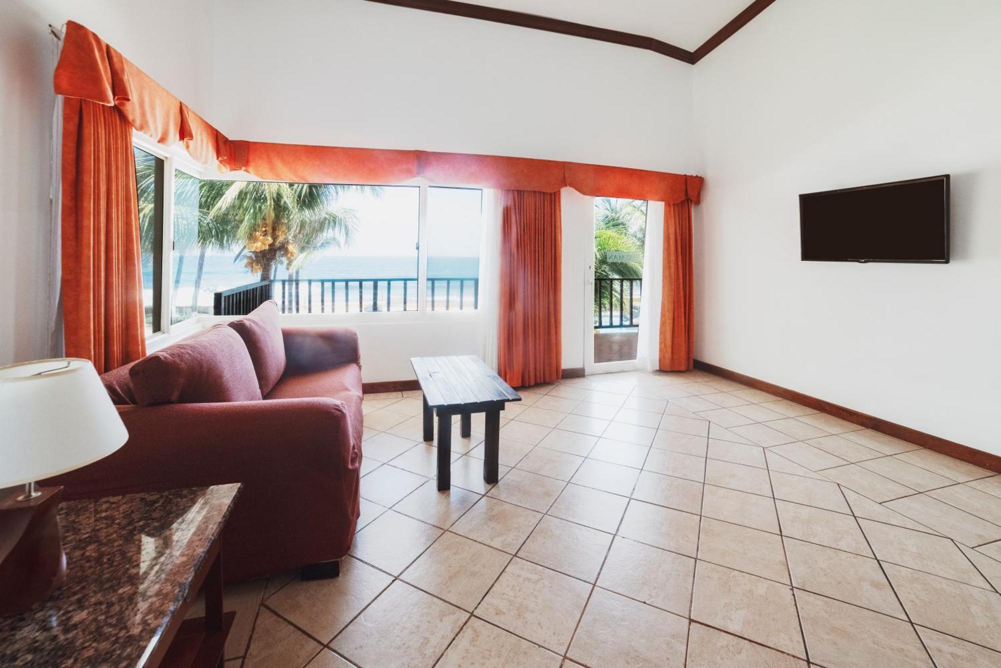 Hotel Cayman Suites 몬테리코 외부 사진