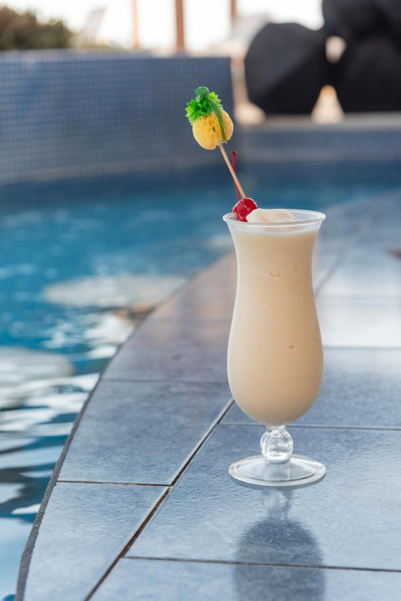Hotel Cayman Suites 몬테리코 외부 사진