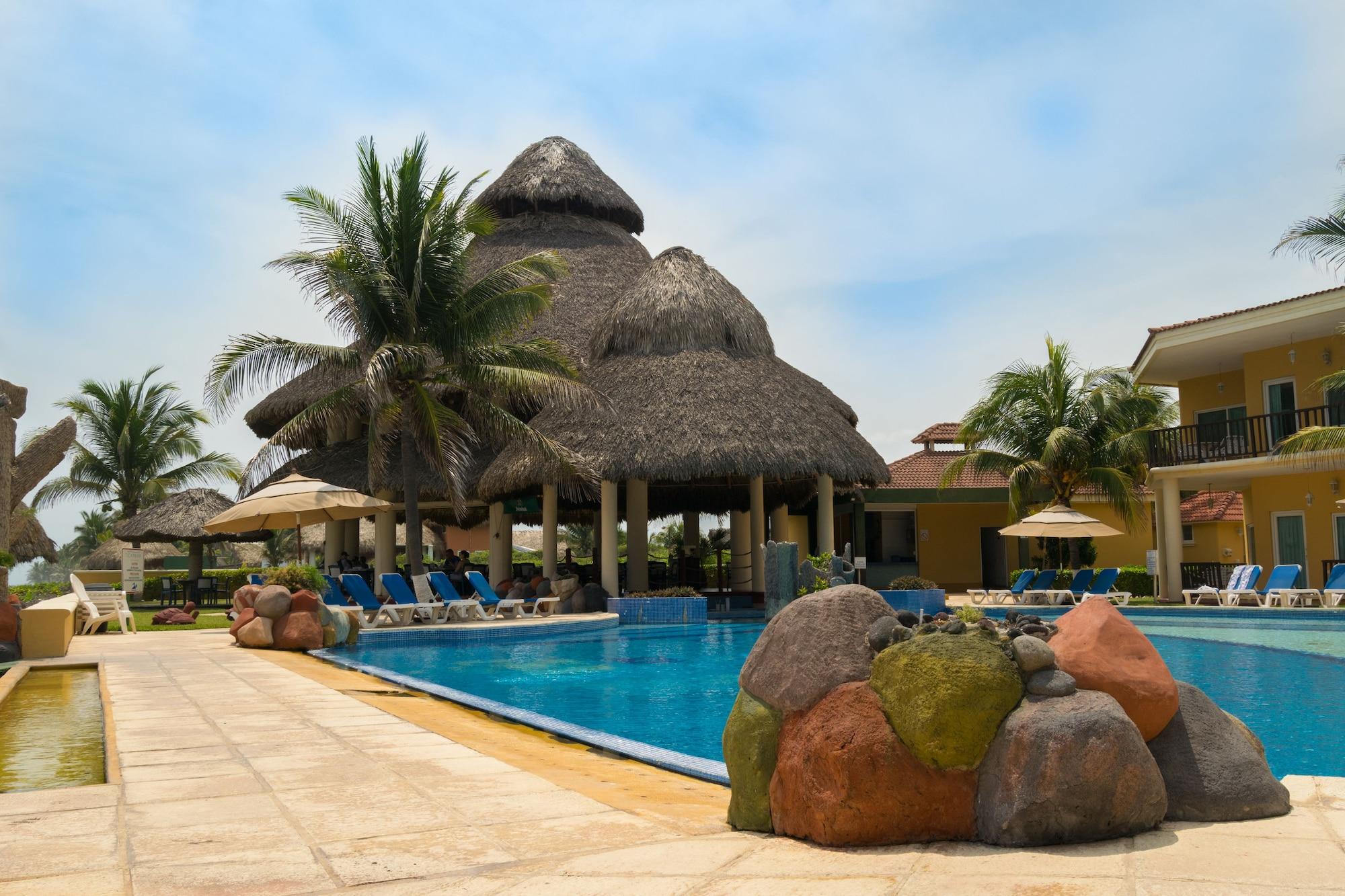 Hotel Cayman Suites 몬테리코 외부 사진